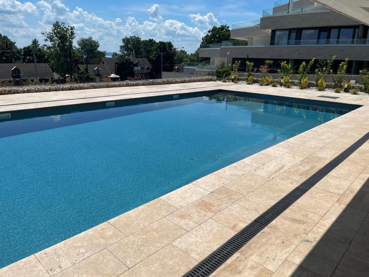 Club Panorama Premium Apartment Alsoors Bagian luar foto