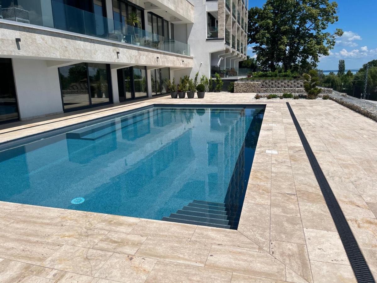 Club Panorama Premium Apartment Alsoors Bagian luar foto